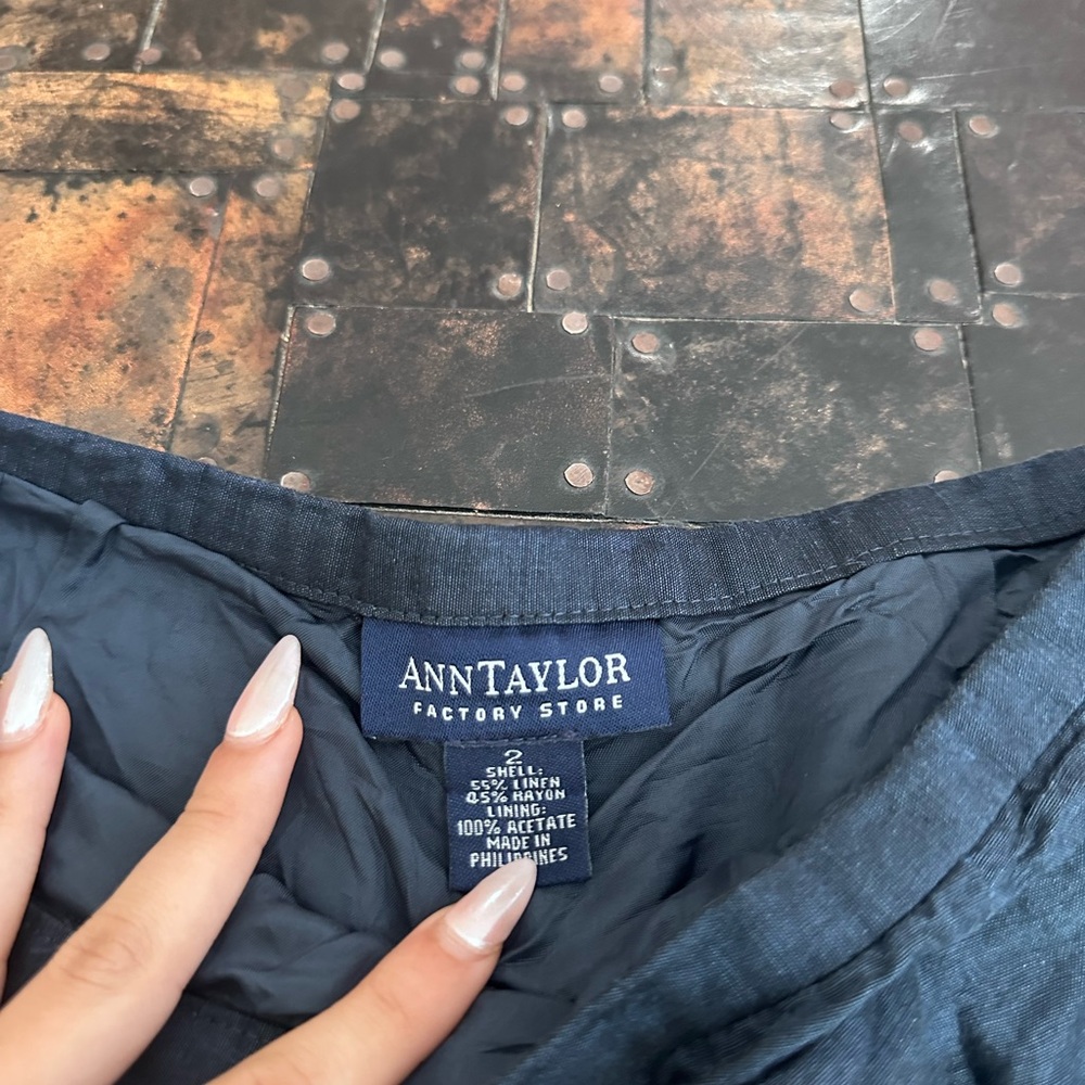 Ann Taylor Blue Linen Capris